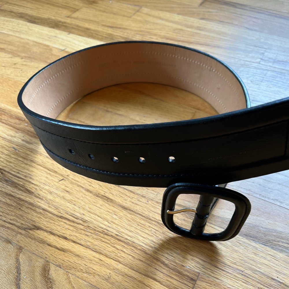 Michael Kors Wide Lether Belt